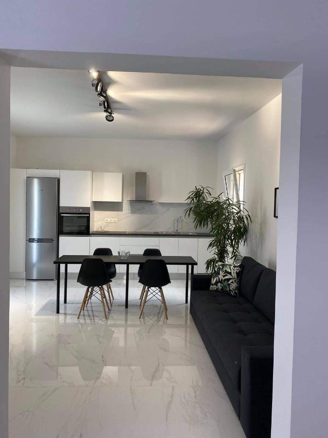 Oikoi II Apartment โกโรปิออน ภายนอก รูปภาพ